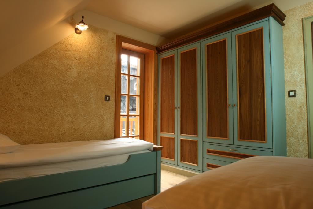 Villa Les With Hot Tub & Sauna Brežice Quarto foto